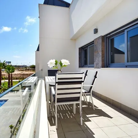Orange Holiday Housing - Amalia 34 *