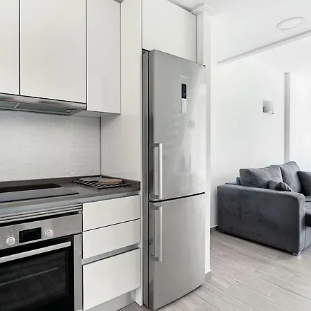 Orange Holiday Housing - Amalia 34