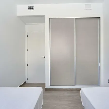 Orange Holiday Housing - Amalia 34 *