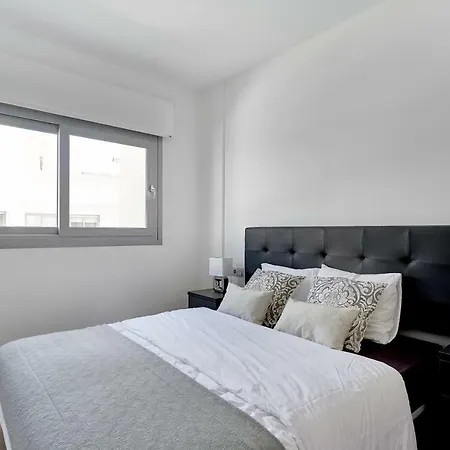 Orange Holiday Housing - Amalia 34 Apartment